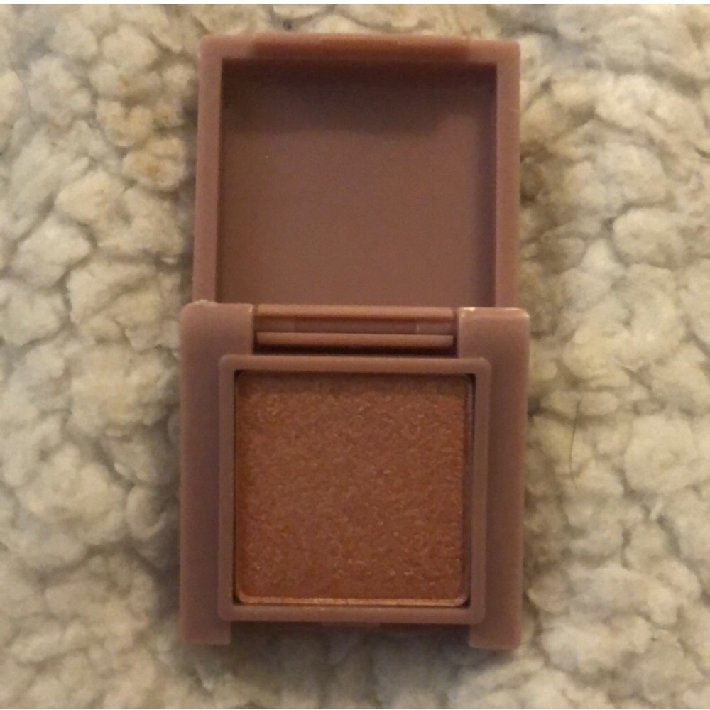 Makeup bundle - Picture 2 of 2